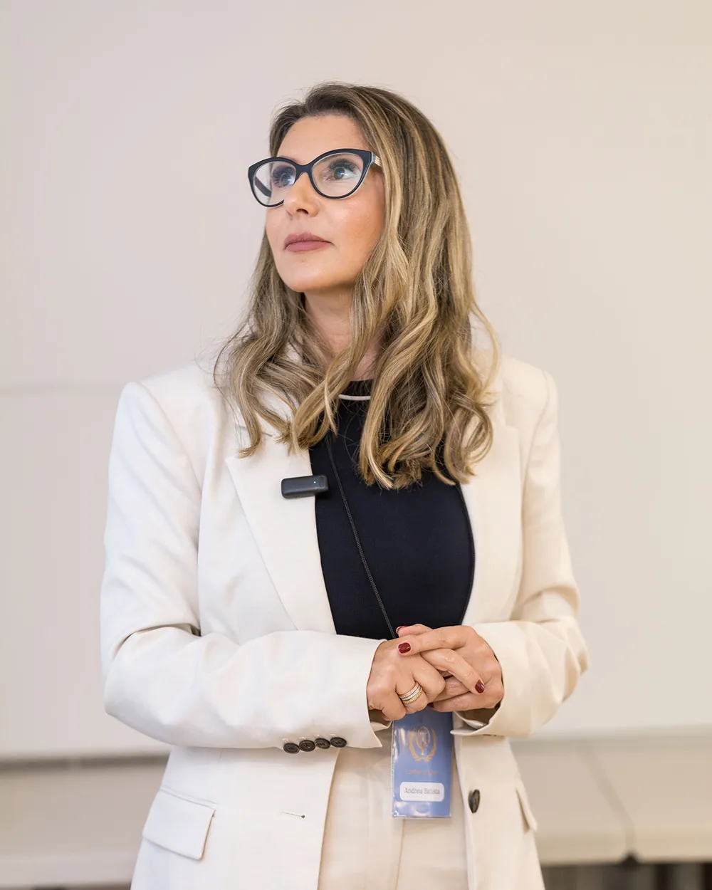 Dra. Andréia Batista em seu consultório